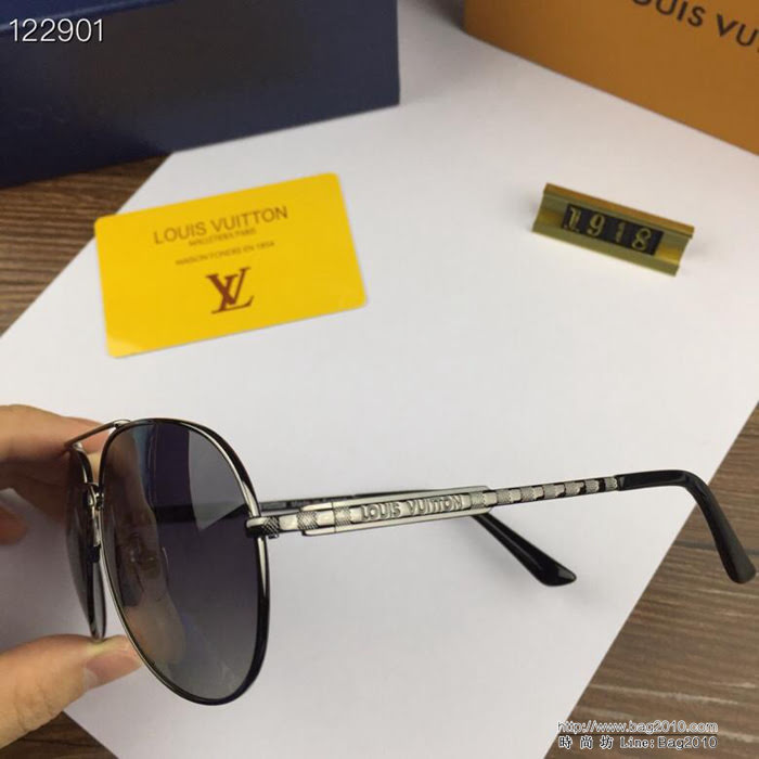 LV路易威登 官網同步 歐美風範 原單偏光 男款 太陽鏡  lly1307